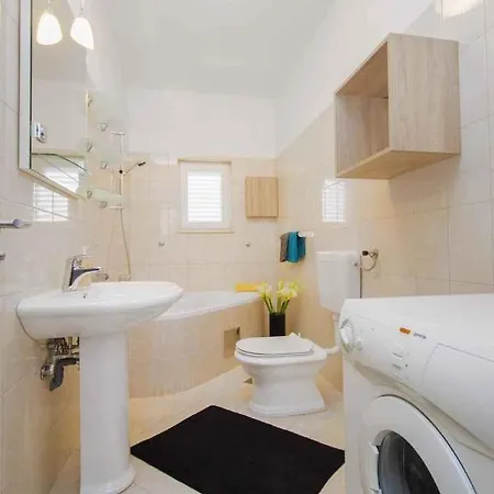 In - Sibenik Riviera 42084