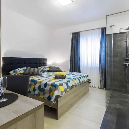 In - Sibenik Riviera 42084 بيت للعطل Grebaštica