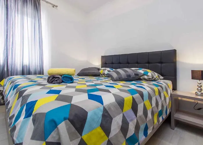 In - Sibenik Riviera 42084 Tatil Evi