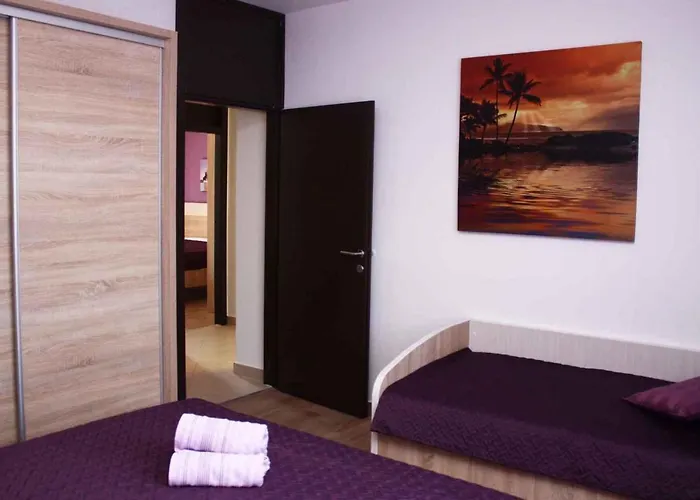 In - Sibenik Riviera 42084 Tatil Evi