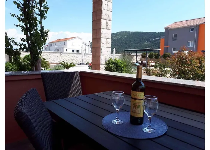 In - Sibenik Riviera 42084 Tatil Evi *