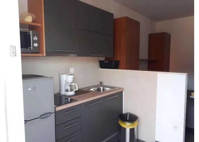 In - Sibenik Riviera 42084 * Grebaštica